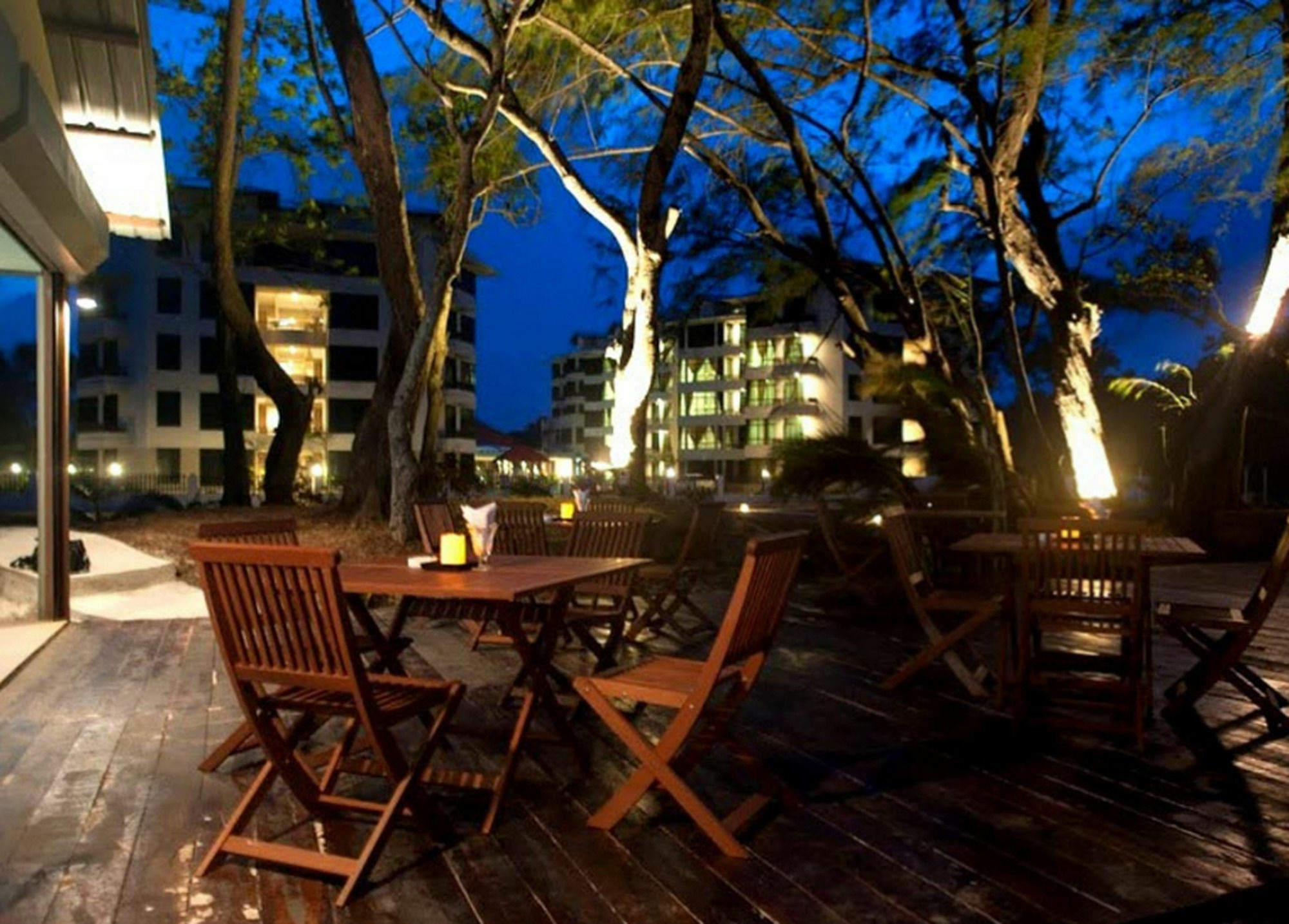 Samsuria Beach Resort & Residence Чератинг Экстерьер фото