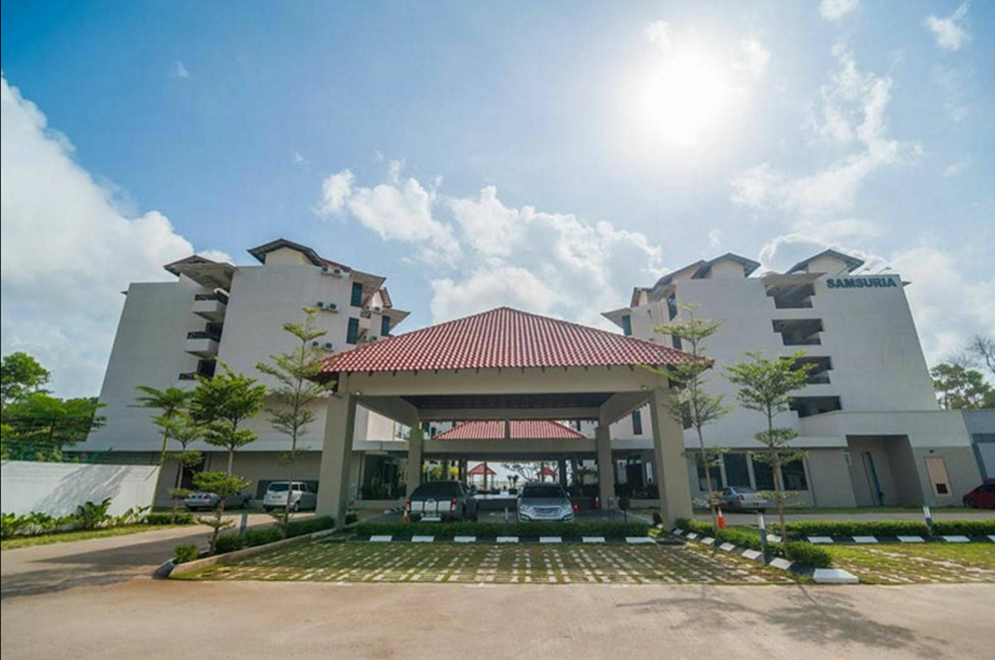 Samsuria Beach Resort & Residence Чератинг Экстерьер фото