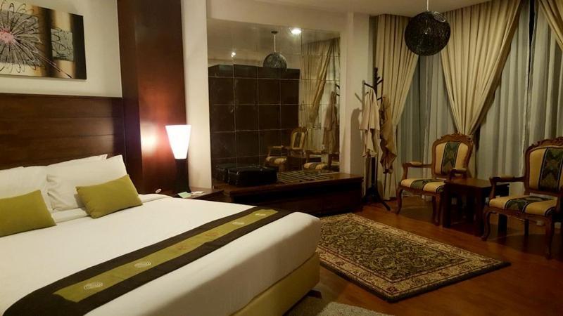 Samsuria Beach Resort & Residence Чератинг Экстерьер фото